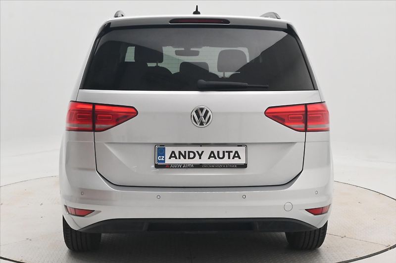Volkswagen Touran 1,6 TDI 85kW Navi Senzory - fotka 6 z 30
