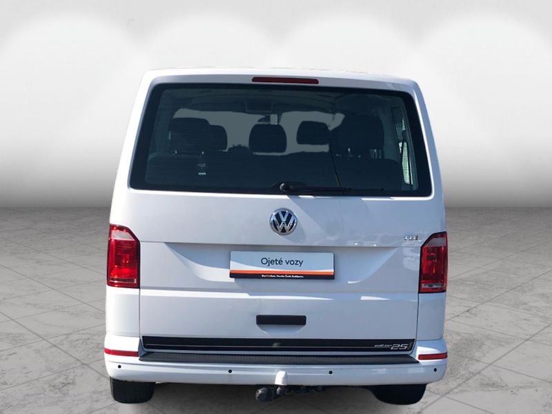 Volkswagen Transporter 2,0 TDI DSG 8 míst - fotka 9 z 26