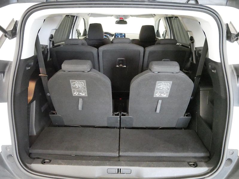Peugeot 5008 - fotka 29 z 30