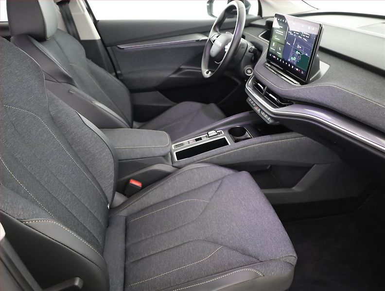 Škoda Elroq (2025) Selection 50 (55 kWh), SoH 99% - fotka 7 z 21