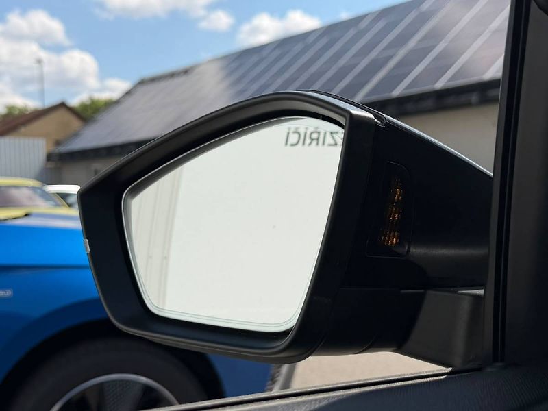 Škoda Kamiq Monte Carlo 1,5 TSI 110 kW 7° - fotka 35 z 38