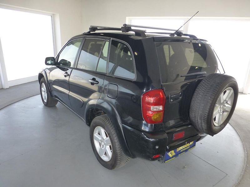 Toyota RAV4 (2004) 2,0D*DIGI**ALU**PARK.S***4X4 - fotka 8 z 24