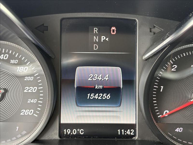 Mercedes-Benz Třídy V 2,2 250 CDi 4M,Led,Navi,Kamera - fotka 26 z 44