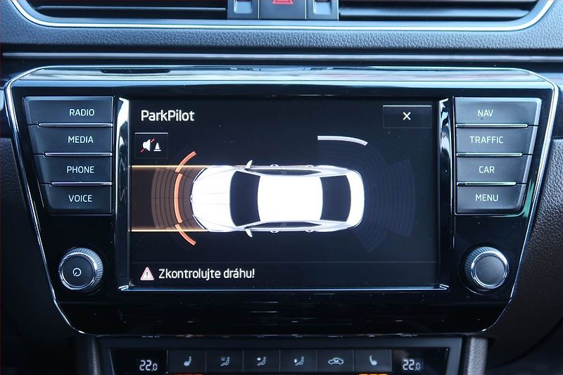 Škoda Superb (2015) Laurin&Klement 2.0 TDI, 4X4 - fotka 22 z 30
