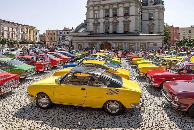 Sraz veteránů Škoda 110R v Uničově