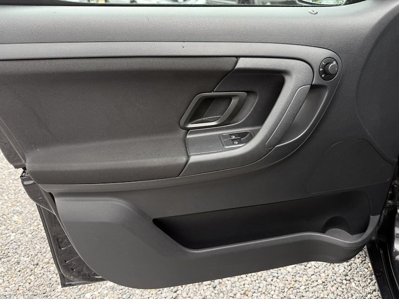 Škoda Roomster 1.2TSi 63kW - fotka 13 z 16