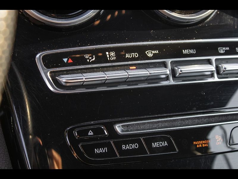 Mercedes-Benz Třídy C 4MATIC 2016 - fotka 17 z 30