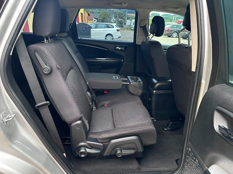 Fiat Freemont (2013) 2.0JTD 7-míst/1MAJ/TEMPOMAT - fotka 21 z 37