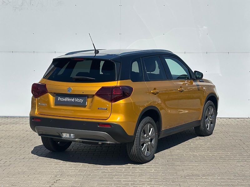 Suzuki Vitara 1,4 BoosterJet Premium - fotka 2 z 25