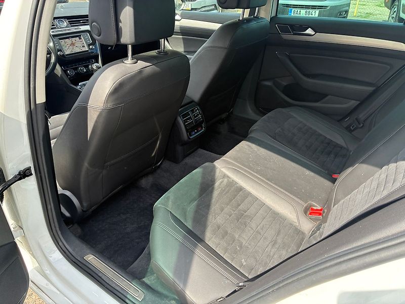 Volkswagen Passat 2.0 TDi 110 kW 4x4 HighLine ČR - fotka 16 z 26
