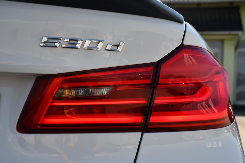 BMW Řada 5 530D M-SPORT 2xKOLA  - fotka 53 z 53