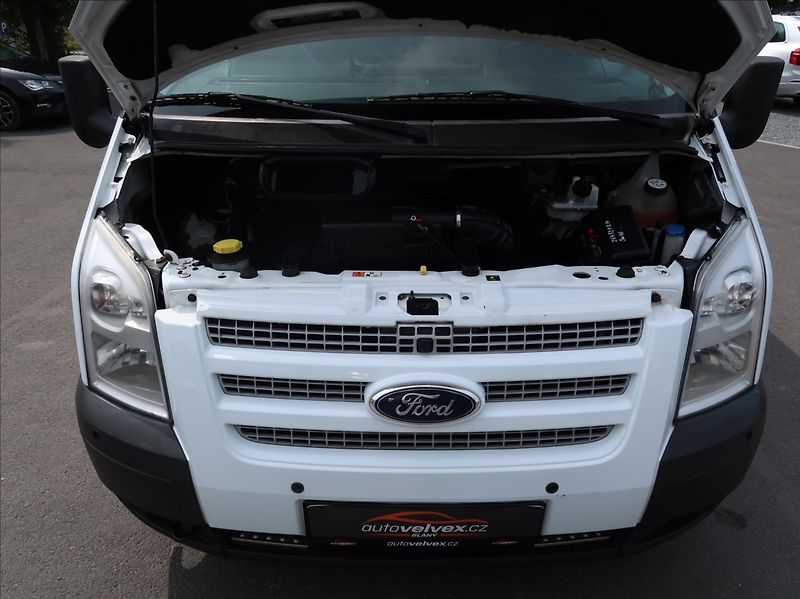 Ford Transit 2,2 TDCi,92kW,L3,6míst,tempoma - fotka 19 z 21