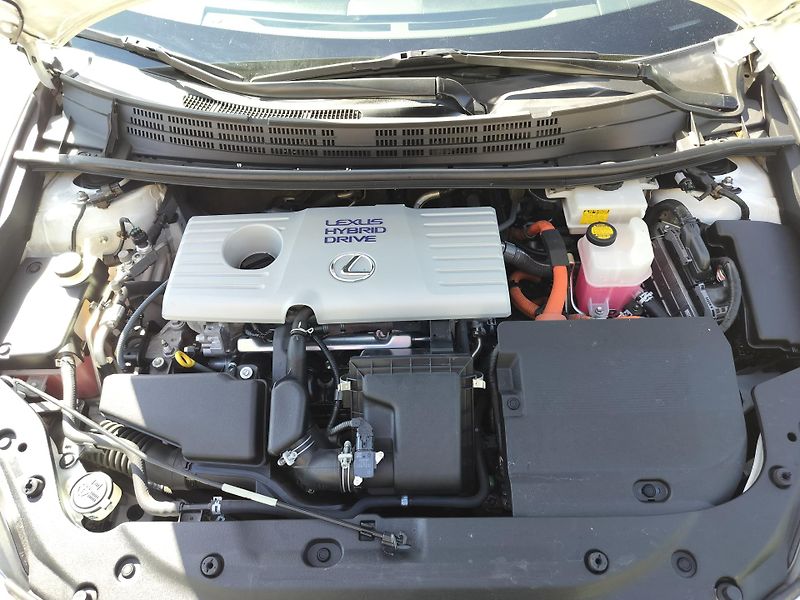 Lexus CT 200h plný servis v Lexusu  - fotka 28 z 32