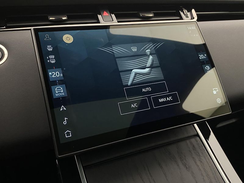 Land Rover Range Rover Evoque D200 DYNAMIC SE AWD AUT CZ - fotka 44 z 49