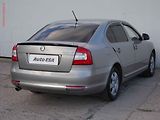 Škoda Octavia (2011) 1.2 TSI, ČR, AC - náhled 6