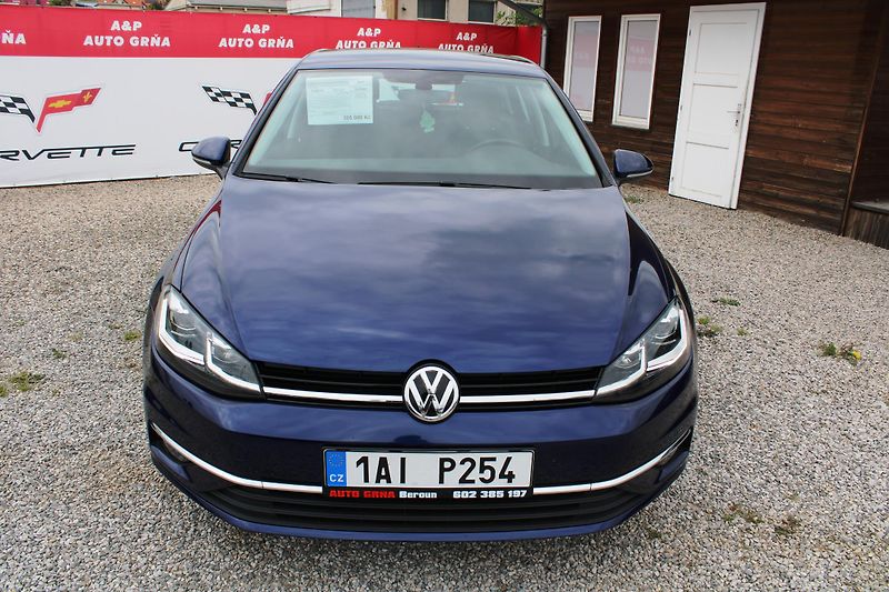 Volkswagen Golf (2017) REZERVACE - fotka 2 z 15