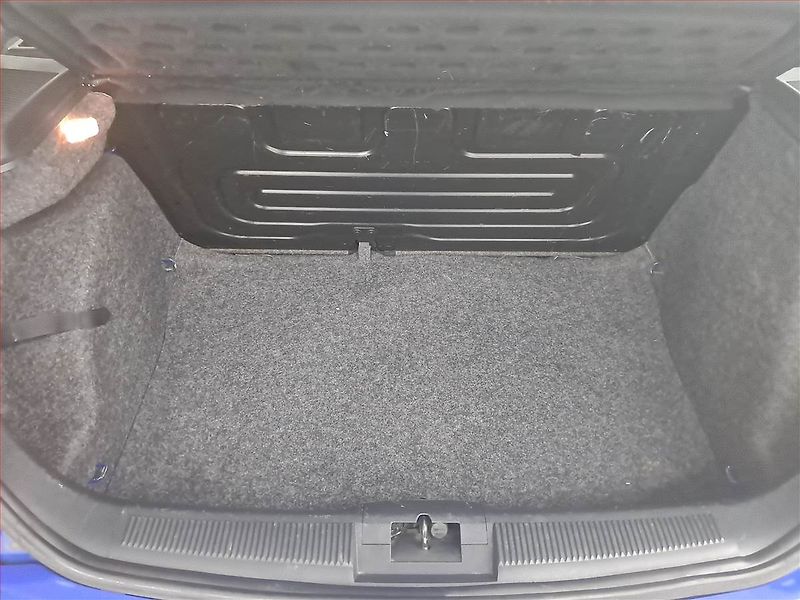 Škoda Fabia (2002) 1.4, Eko.zaplacen, po STK - fotka 13 z 14