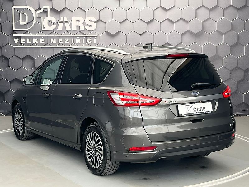 Ford S-MAX 2,5 HEV Titan. 7 míst ZAMLUVEN - fotka 2 z 65
