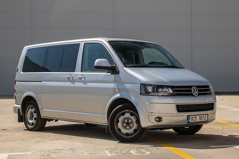 Volkswagen Caravelle 4Motion 2.0 BITDI - fotka 3 z 40