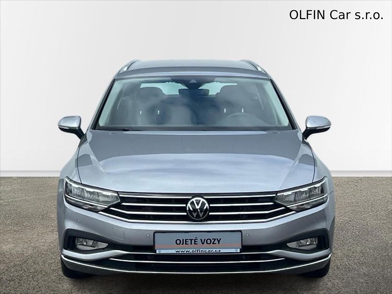 Volkswagen Passat Variant 2,0 TDi 110 kW 7DSG ELEGANCE - fotka 4 z 26