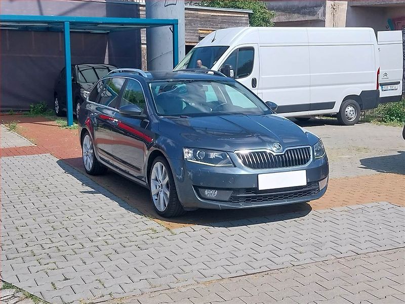 Škoda Octavia (2014) Elegance 1.4 TSI, Automat - fotografie inzerátu