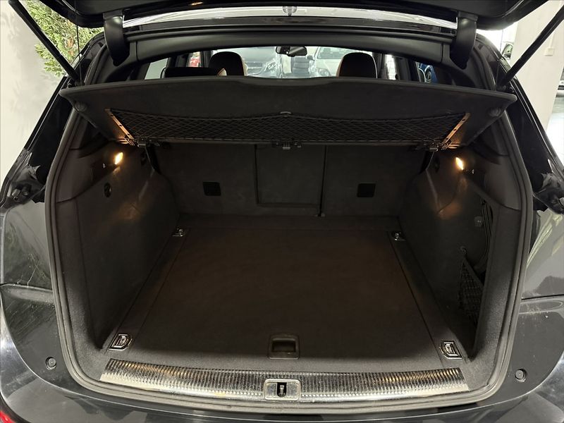 Audi SQ5 3,0   TDI 313HP QUATTRO BI-XEN - fotka 32 z 41