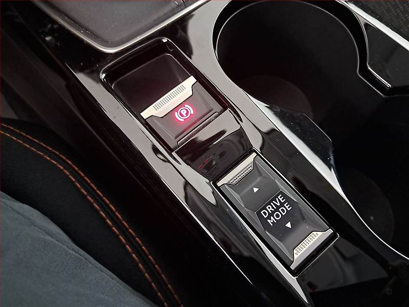 Peugeot 2008 (2021) 1.2 PureTech, Serv.kniha - fotka 19 z 19