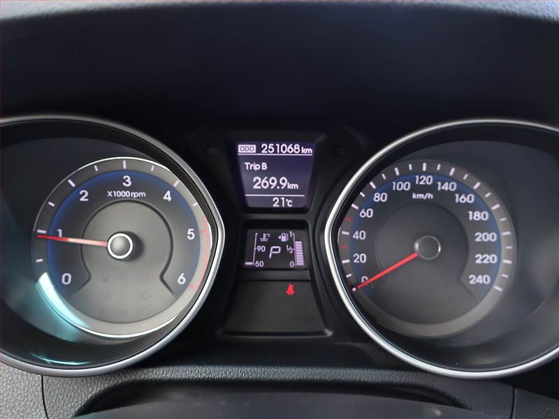 Hyundai i30 (2016) 1.6 CRDi, Automat, Navi - fotka 11 z 19