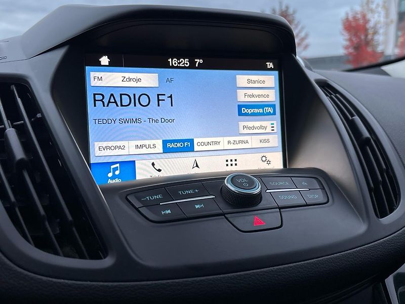 Ford Kuga Titanium - fotka 23 z 26