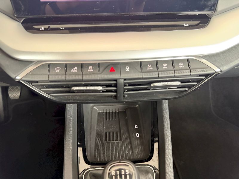 Škoda Octavia (2024) Selection Combi 1.5 TSI / 110 - fotka 16 z 27