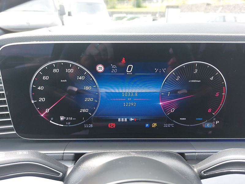 Mercedes-Benz GLE 450d 4Matic AMG - fotka 17 z 26