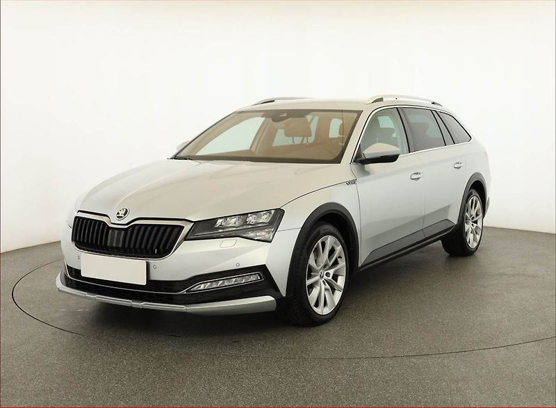 Škoda Superb (2022) Scout 2.0 TDI - fotka 2 z 15