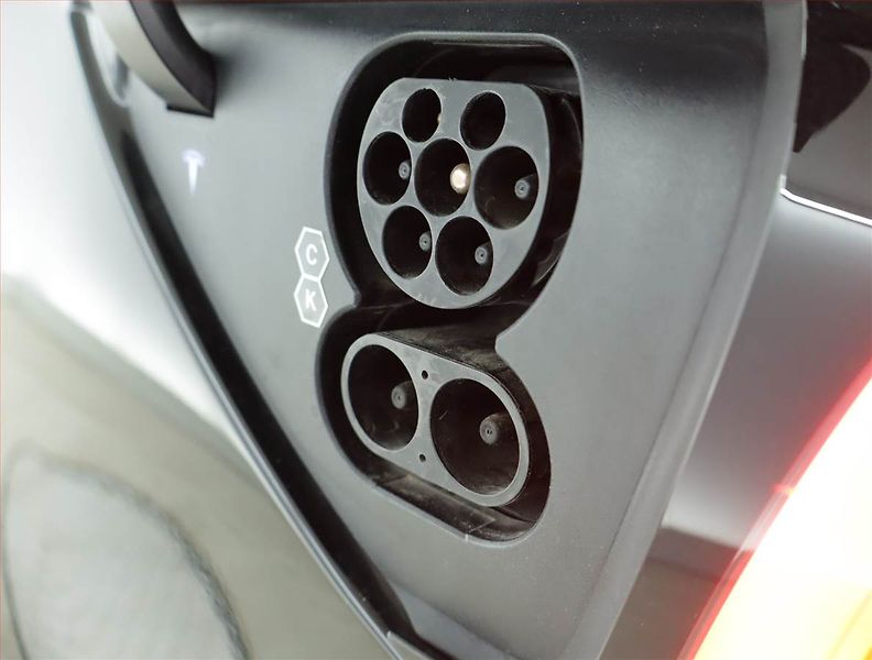 Tesla Model Y (2022) Long Range AWD 79kWh, SoH 93% - fotka 20 z 21