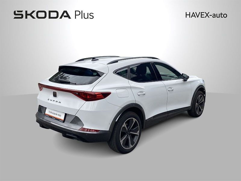 Cupra Formentor (2023) 1.5 TSI DSG - fotka 2 z 39