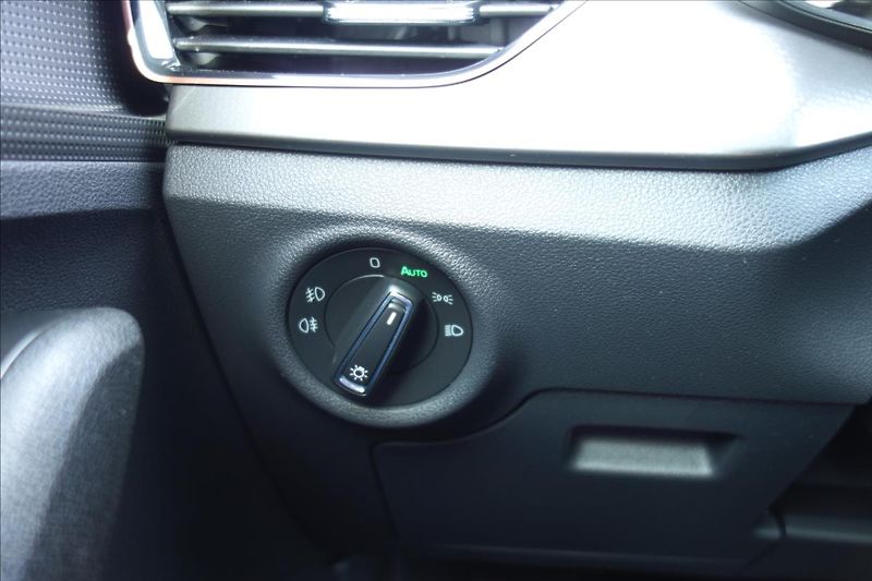 Škoda Scala 1,5 TSi 110KW, ČR, SERV.KN - fotka 34 z 37
