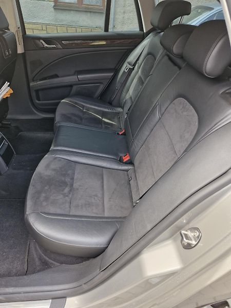 Škoda Superb (2013) Dobrý stav - fotka 9 z 9