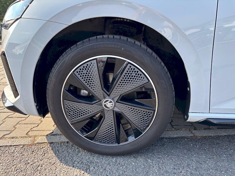 Škoda Scala (2025) Monte Carlo 1.0 TSI 85 kW - fotka 15 z 32