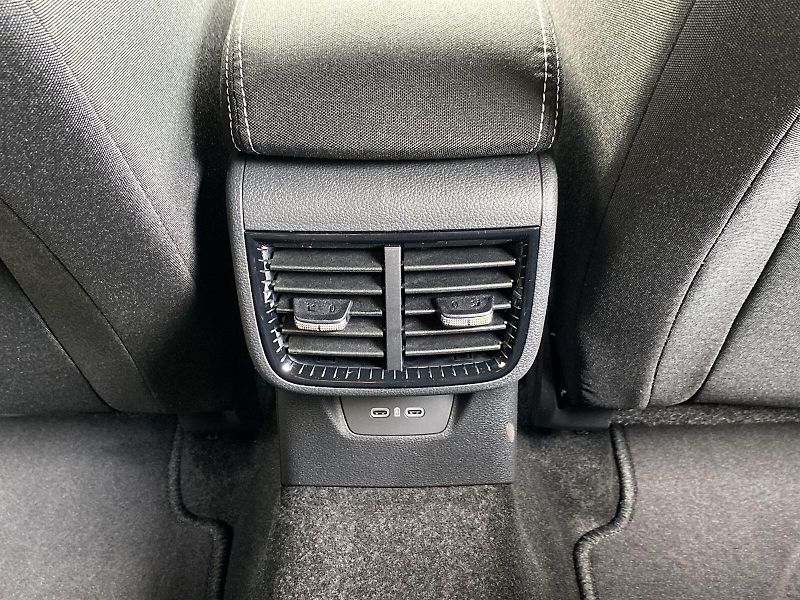 Škoda Fabia (2026) 1.0 TSI DSG Monte Carlo - fotka 26 z 33