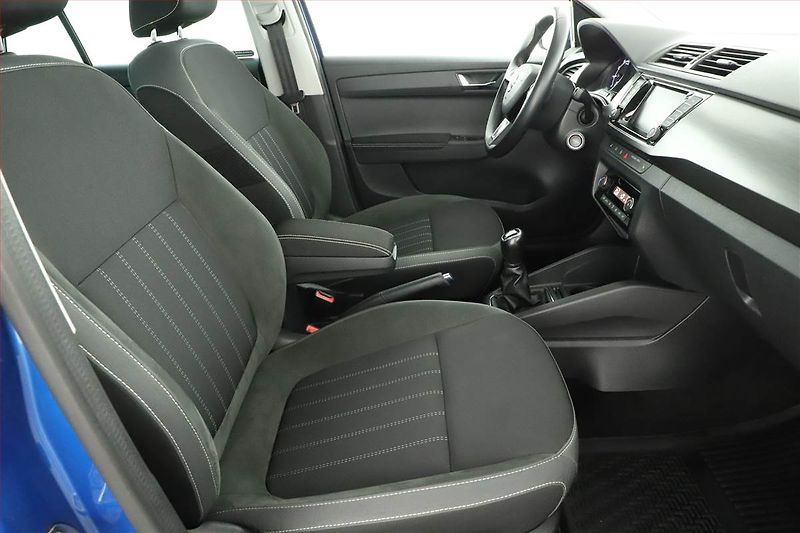 Škoda Fabia (2019) Style 1.0 TSI, Navi, Tempomat - fotka 7 z 19