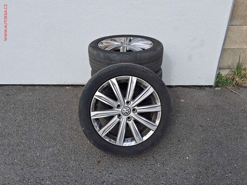 Volkswagen Touran (2016) 1.2 TSi, Comfortline, +kola - fotka 17 z 17