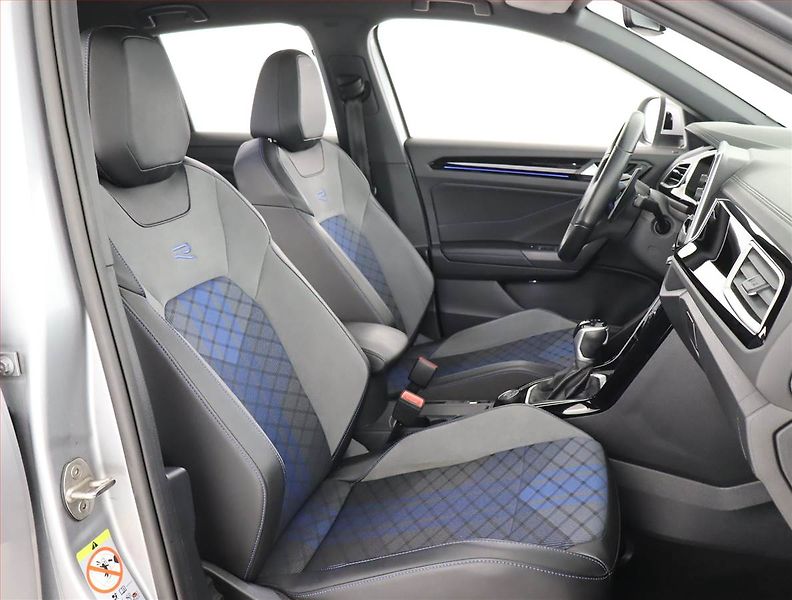 Volkswagen T-Roc (2022) R 2.0 TSI 4Motion - fotka 9 z 28
