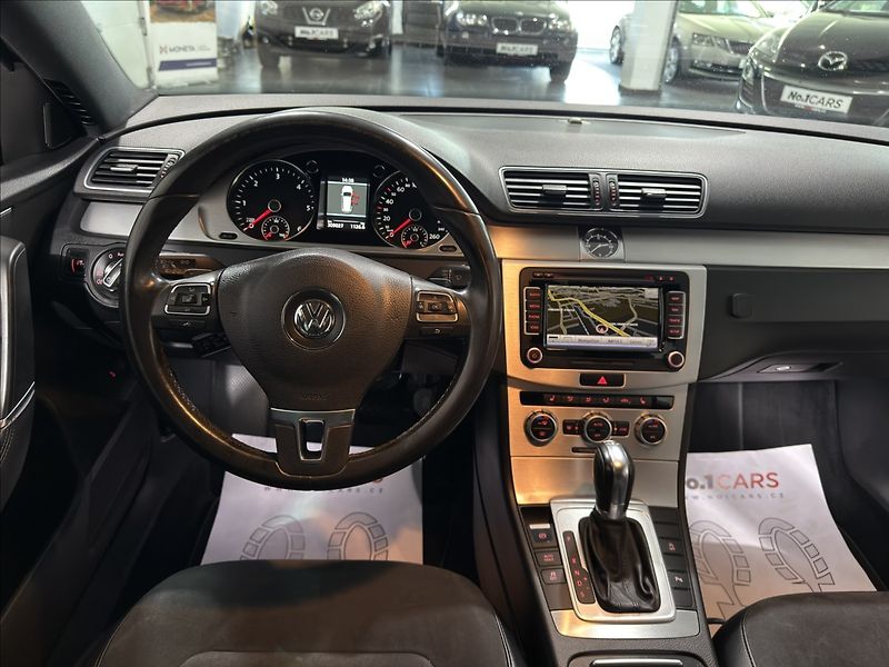 Volkswagen Passat 2,0   TDI DSG HIGHLINE BIXEN - fotka 24 z 42