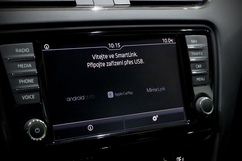 Škoda Octavia 3 Combi 1.4 TSI 110 kW DSG - fotka 26 z 36