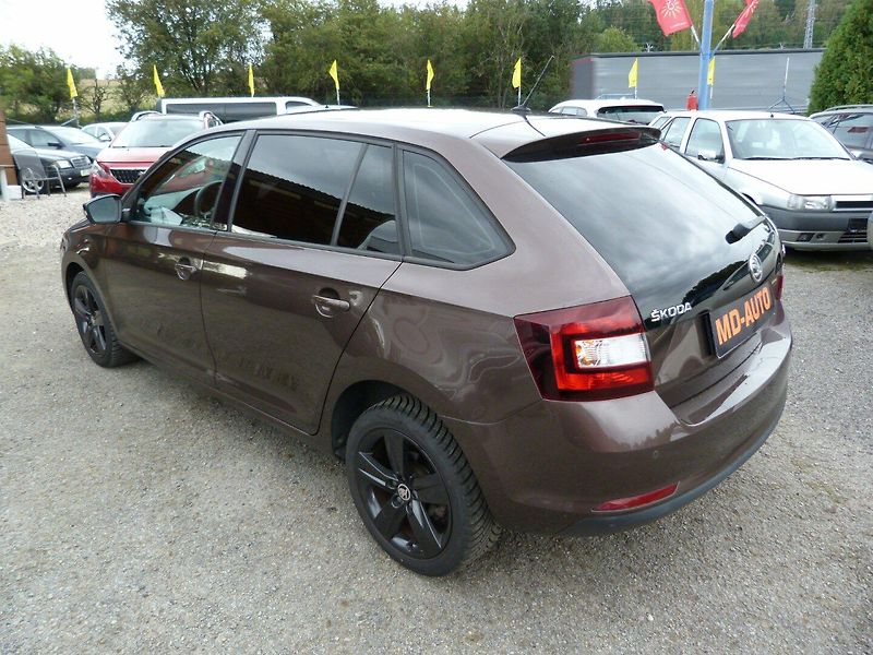 Škoda Rapid 1.2 tsi 81 kw - fotka 7 z 19