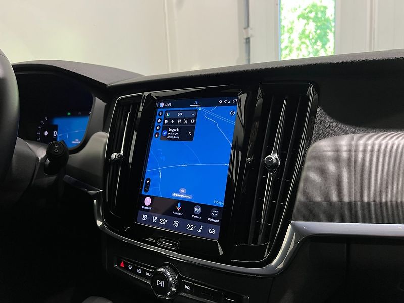 Volvo V90 Recharge T6 Core Kamera BLIS - fotka 17 z 23