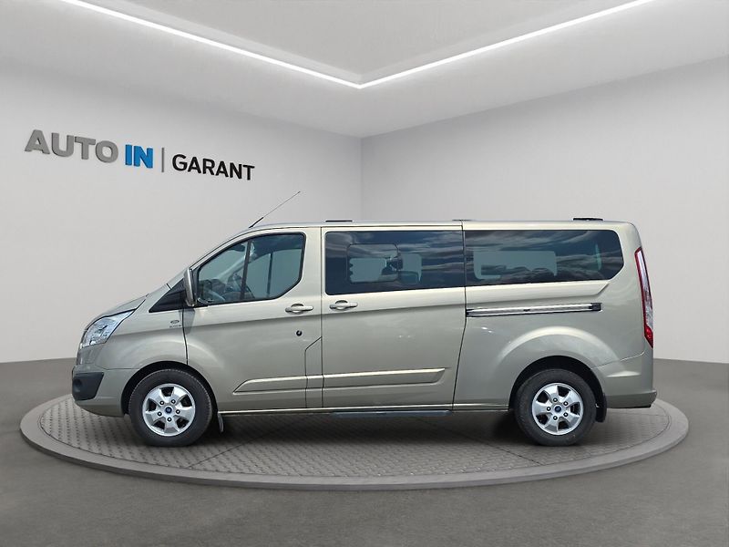 Ford Tourneo Custom (2016) 2.0 TDCi 96kW, L2 ČR, 1. Maj., - fotka 8 z 20