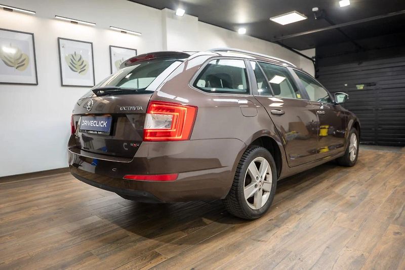 Škoda Octavia 2.0 TDI 110 kW 4x4 - fotka 4 z 34
