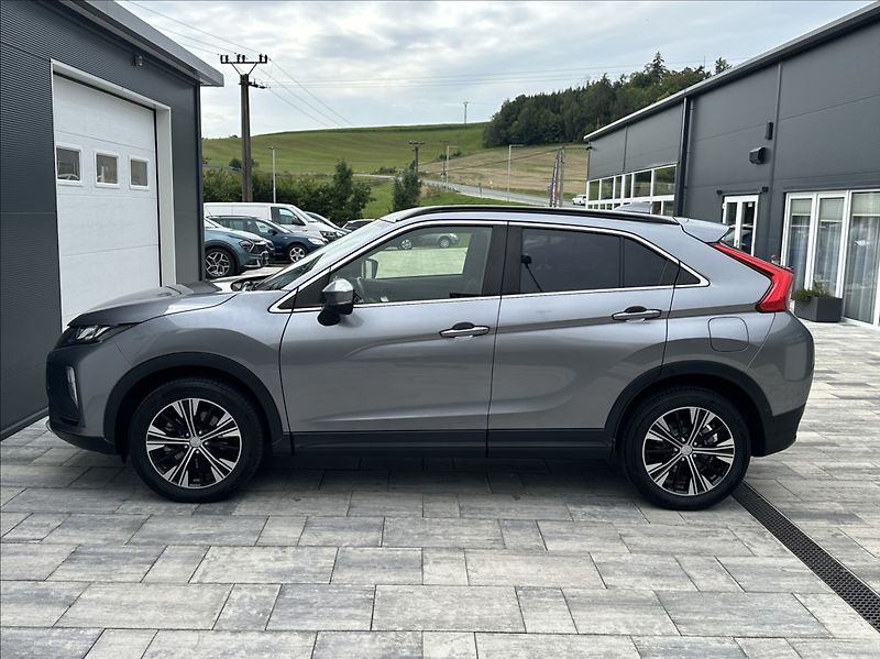 Mitsubishi Eclipse Cross 1,5 Turbo 163PS  Spirit - fotka 11 z 52