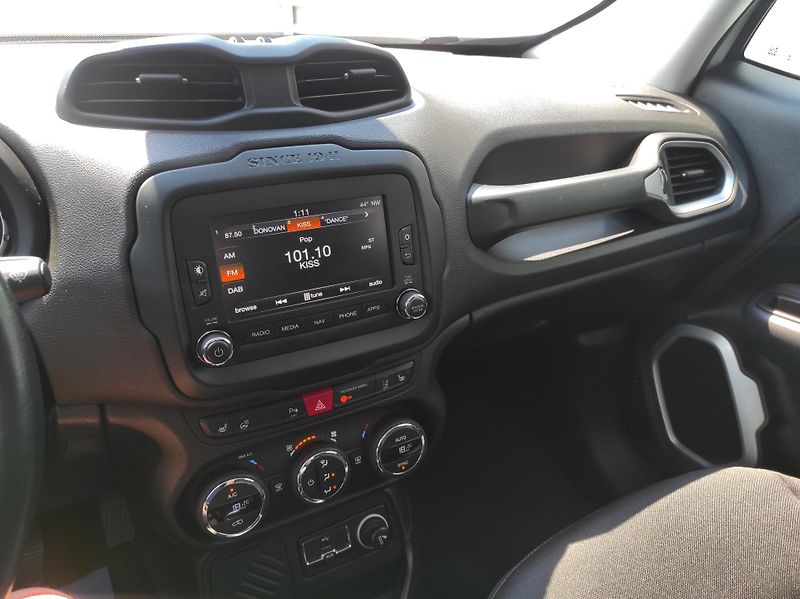 Jeep Renegade 1.4MultiAir, Limited, Tempomat - fotka 13 z 48