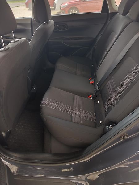 Hyundai Bayon (2021) 1.2i 62kW Smart Climate - fotka 8 z 21
